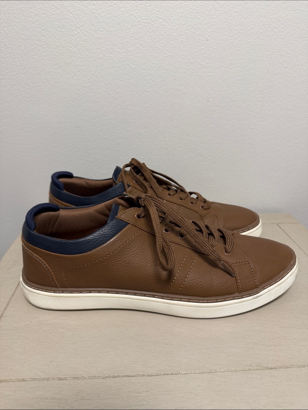 ALDO Mens Size 9.5 Cognac Brown Low Top Fashion Sneakers Dress Shoes